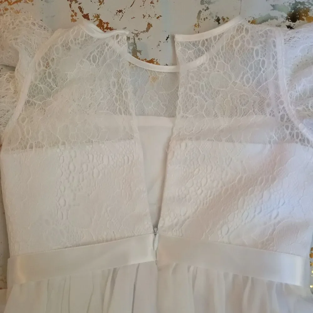 White Flower Girl Polyester Dress size age 6-7Y Zipper back